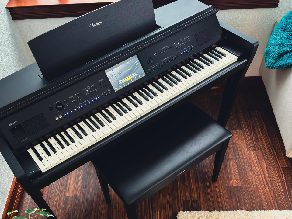 Yamaha CVP-909 B - Ảnh thực tế 3